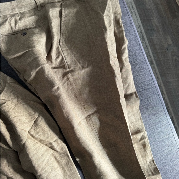 Todd Snyder linen suit - Picture 3 of 8